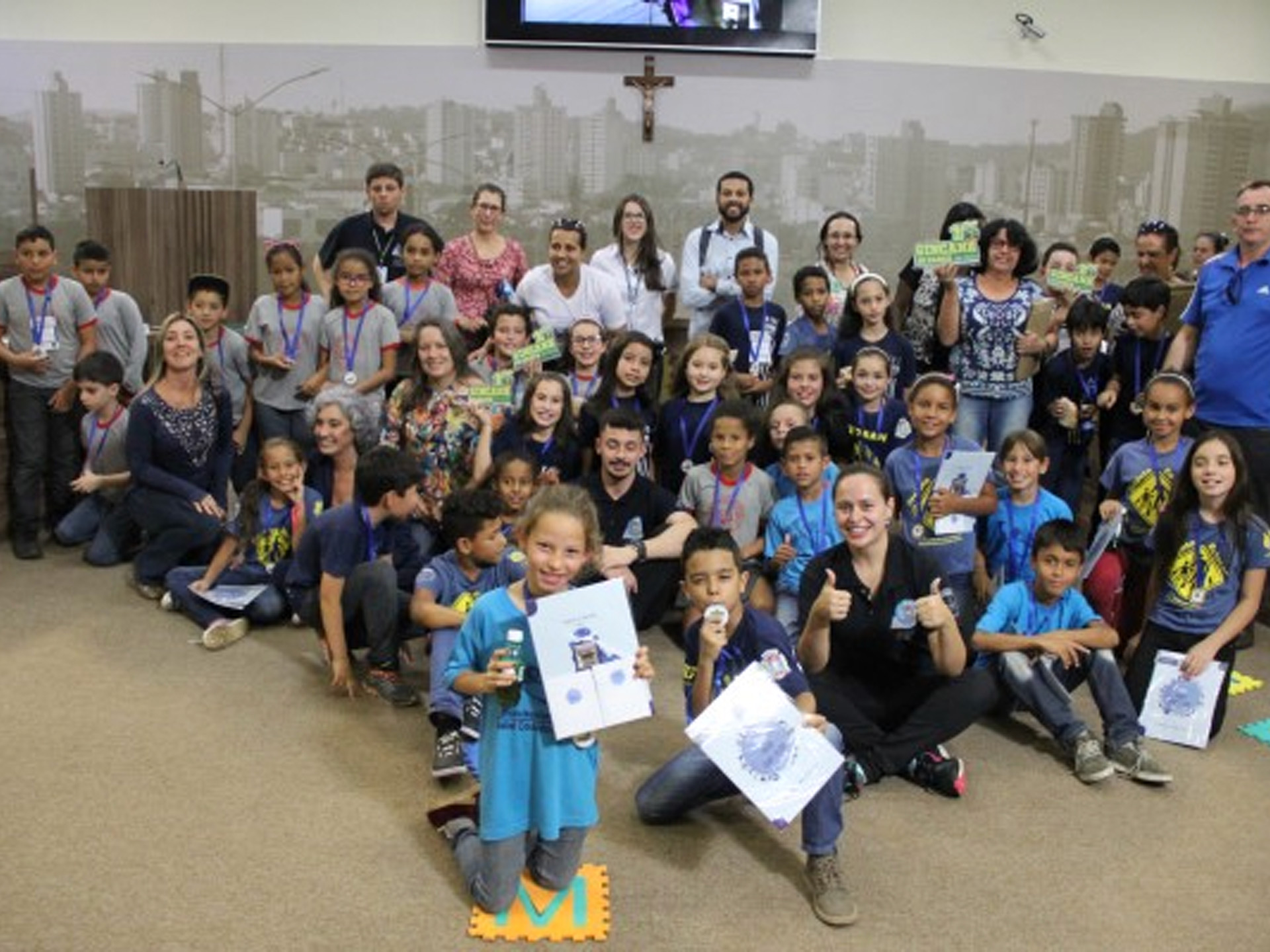 Leandro Morais prestigia Grande Final da Gincana dos Miúdos em comemoração à Constituição Federal