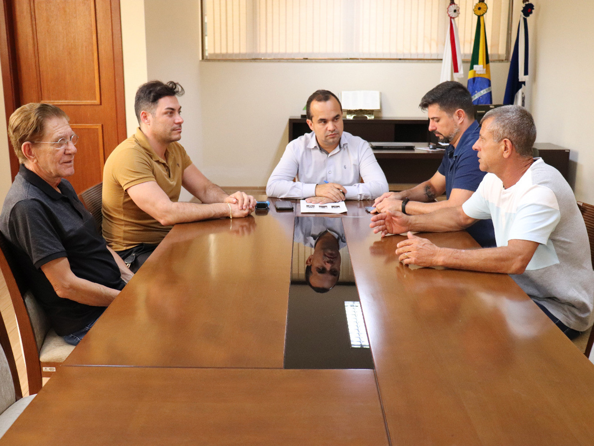 Presidente Leandro Morais Anuncia Concurso Público para a Câmara Municipal de Pouso Alegre